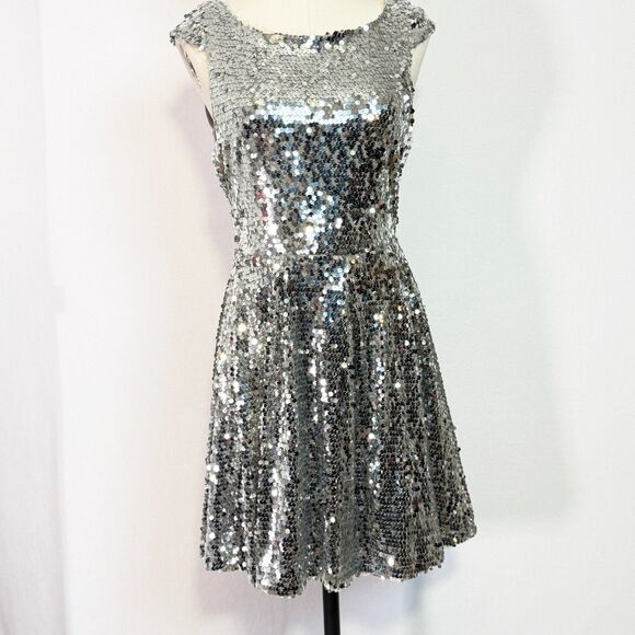 Delia's | Silver Sequin Skater Dress | Sz 7 | Junior - Picture 3 of 11